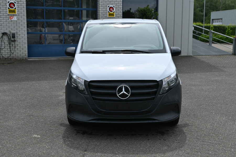 Mercedes-Benz eVito eVito 112 L2 60 kWh Trekhaak 2500 kg, Snellader, Smartphone integratiepakket