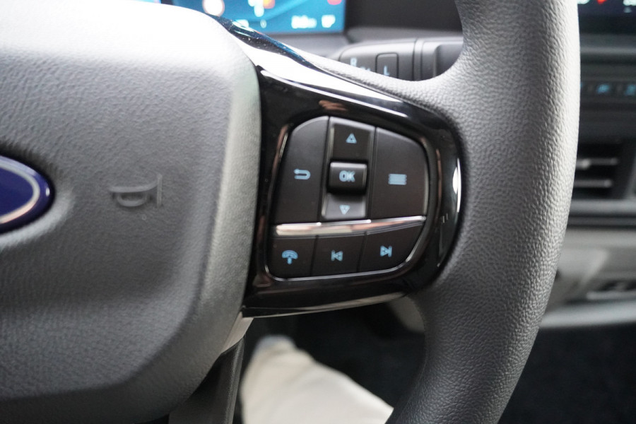 Ford E-Transit Custom 340 L2H1 Trend 71 kWh WLTP 370 km Automaat nr. V006 | Airco | Cruise | Trekhaak |  Apple CP-Android auto