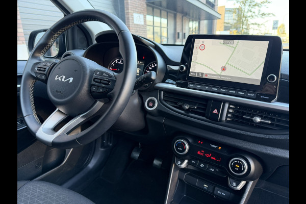 Kia Picanto 1.0 DPi DynamicPlusLine / Navi + Camera / Apple Car-Play-Android / ALL-Season / Clima / 1e Eigenaar / NED-Picanto