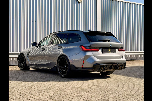 BMW 3 Serie Touring M3 xDrive Competition Volledig Akrapovič! | M Drivers Package | Vol Carbon
