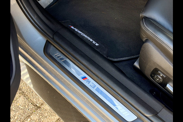 BMW 3 Serie Touring M3 xDrive Competition Volledig Akrapovič! | M Drivers Package | Vol Carbon