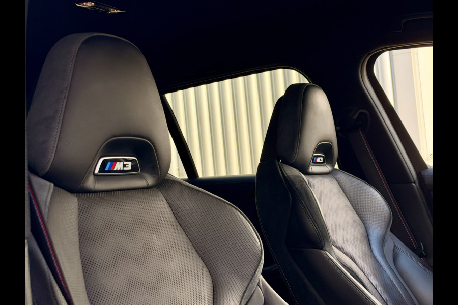 BMW 3 Serie Touring M3 xDrive Competition Volledig Akrapovič! | M Drivers Package | Vol Carbon