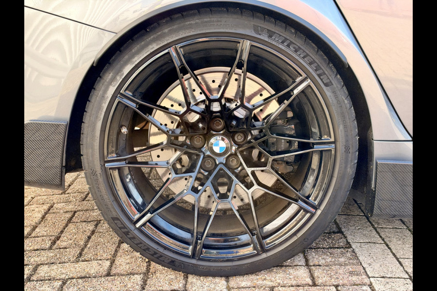 BMW 3 Serie Touring M3 xDrive Competition Volledig Akrapovič! | M Drivers Package | Vol Carbon