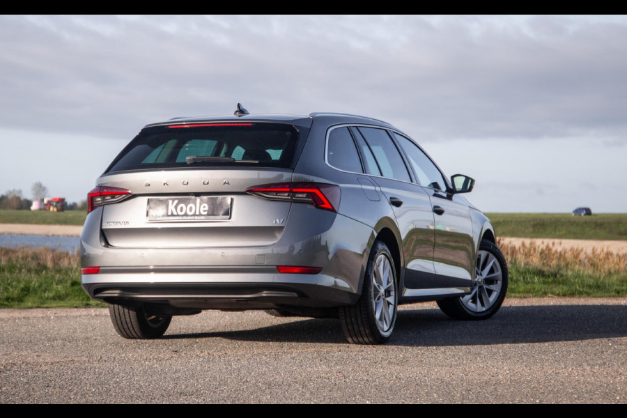 Škoda Octavia Combi 1.4 TSI iV PHEV Business Edition AIRCO / CRUISE CONTROLE / 204 PK / STOELVERWAMRING / NAVI /  CARPLAY / CAMERA