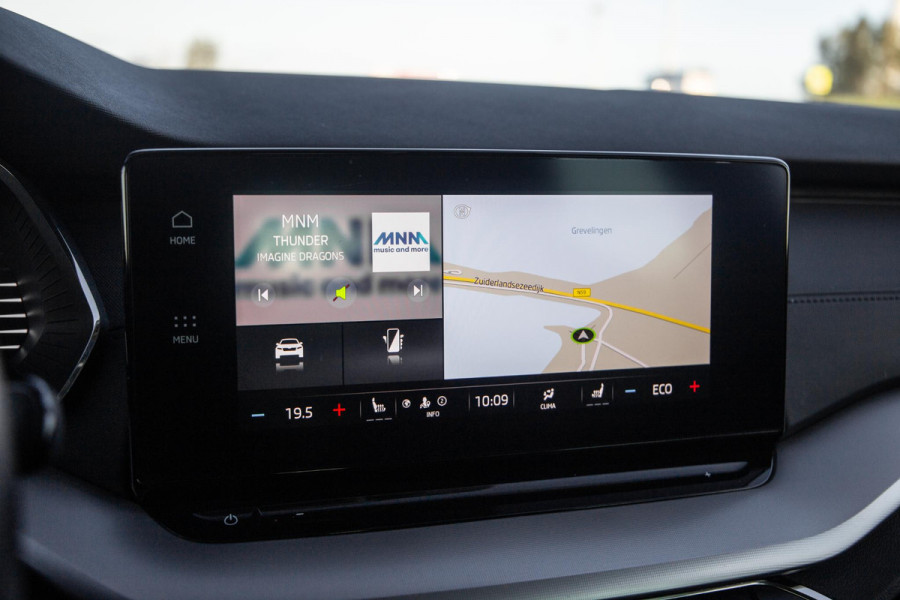 Škoda Octavia Combi 1.4 TSI iV PHEV Business Edition AIRCO / CRUISE CONTROLE / 204 PK / STOELVERWAMRING / NAVI /  CARPLAY / CAMERA