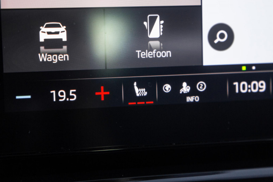 Škoda Octavia Combi 1.4 TSI iV PHEV Business Edition AIRCO / CRUISE CONTROLE / 204 PK / STOELVERWAMRING / NAVI /  CARPLAY / CAMERA