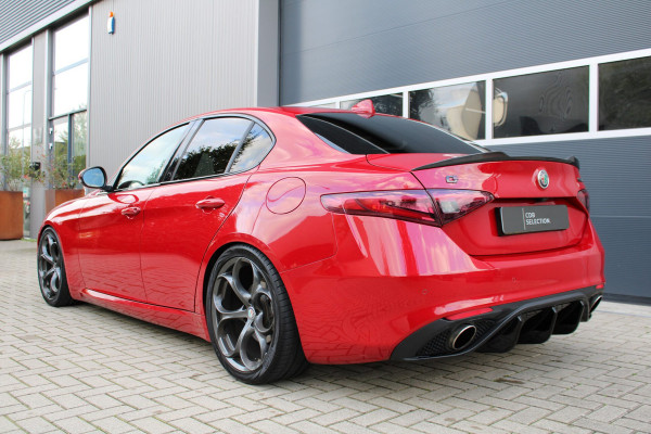 Alfa Romeo Giulia 2.0T Super | Camera | Quadrifoglio Velgen | Trekhaak | Carplay