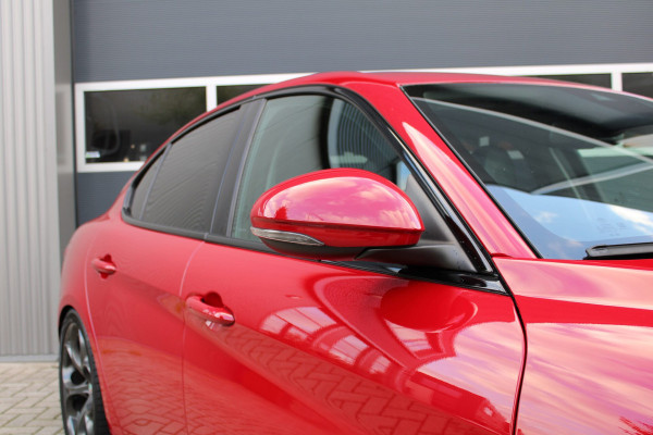 Alfa Romeo Giulia 2.0T Super | Camera | Quadrifoglio Velgen | Trekhaak | Carplay