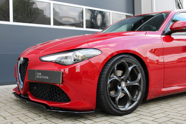 Alfa Romeo Giulia 2.0T Super | Camera | Quadrifoglio Velgen | Trekhaak | Carplay