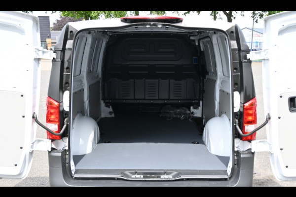 Mercedes-Benz eVito eVito 112 L2 60 kWh Trekhaak 2500 kg, Snellader, Smartphone integratiepakket
