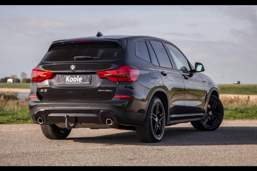 BMW X3 xDrive30e High Executive BLACK LINE / CARPLAY / LEER / STOELVERWARMING / CAMERA / DEALER ONDERHOUDEN