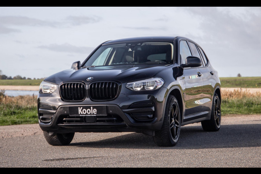BMW X3 xDrive30e High Executive BLACK LINE / CARPLAY / LEER / STOELVERWARMING / CAMERA / DEALER ONDERHOUDEN