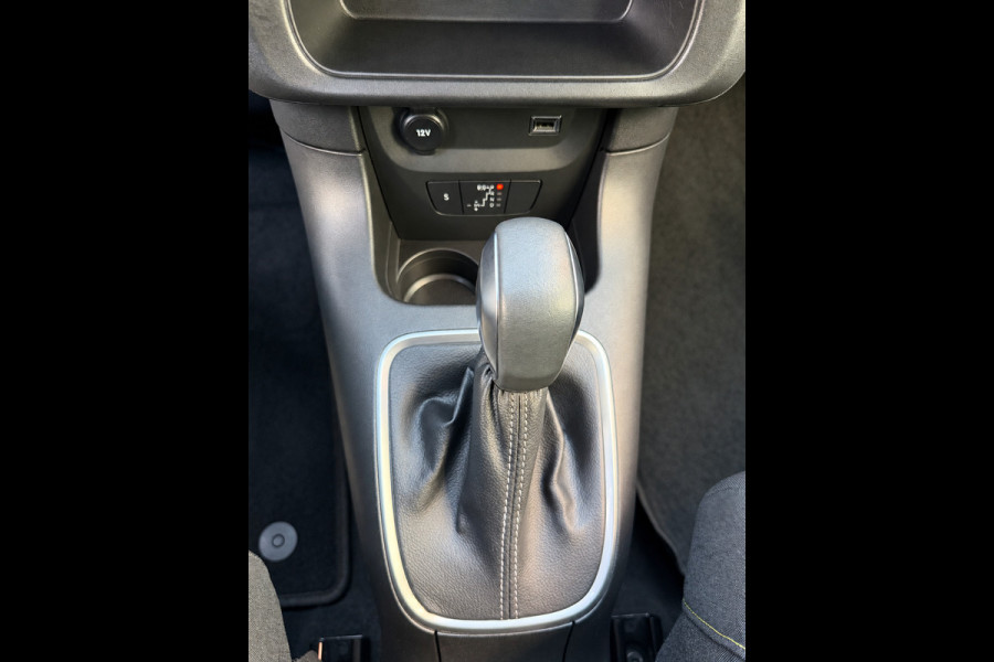 Citroën C3 1.2 PureTech Shine Edition - AUTOMAAT I Apple CarPaly/Navigatie I Airco I PDC I LED I Sport velgen I Dealer onderhouden