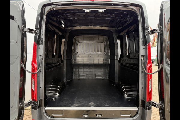 Maxus eDeliver 9 77kWh 204PK Nieuw model! Dubbele Cabine 7 Stoelen 300km WLTP L3H2 Adaptieve Cruise LED Snelladen Stoel+Stuur Verwarming Carplay