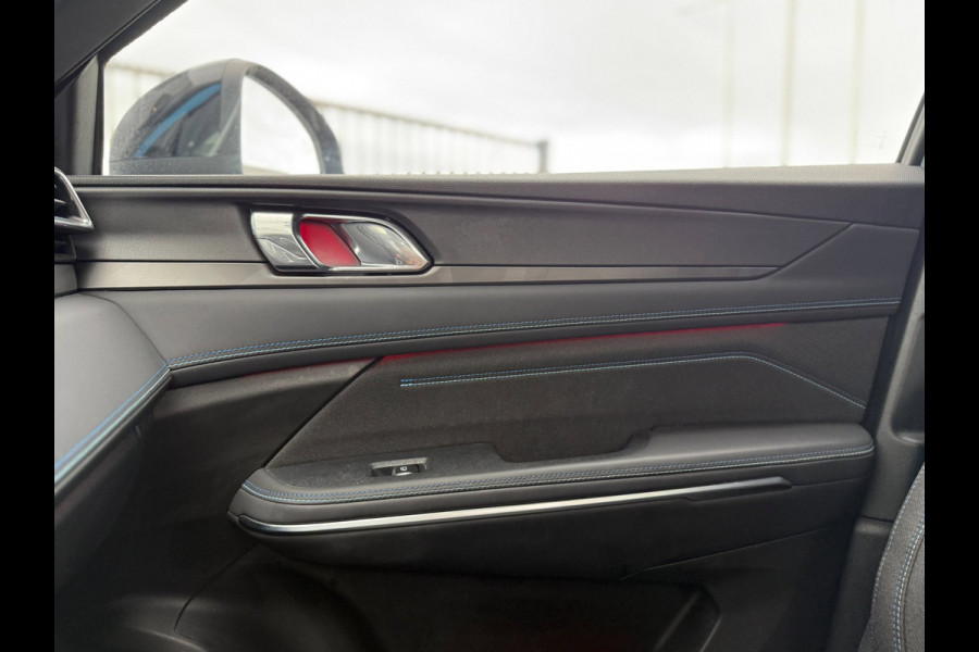 Lynk & Co 01 1.5 | Panoramadak | Navigatie | Adaptieve Cruise Control | 360 Camera | MY23 | BTW Auto!