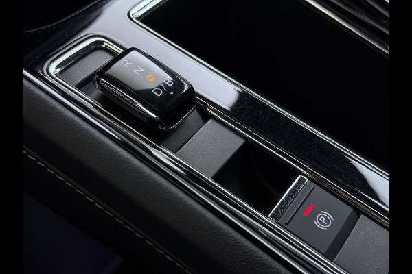 Škoda ENYAQ iV 180PK Sportline SOH 90% Sportstoelen Adap.Cruise Stuurverwarming Lmv 21" Blind Spot Assist Camera Apple Carplay Android Auto Privacy Glas Pdc Isofix Lane Assist P-Assist Dodehoekdetectie IV60 1e Eigenaar Dealeronderhouden Origineel Nederlandse Auto