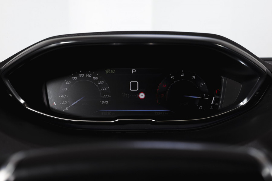 Peugeot 3008 1.6 PureTech 180 PK GT - Automaat | Dig. Cockpit | Adapt. Cruise | Leder-+stoelverw. | Elek. stoelen | Camera | NAV | ECC | Elek. Klep | Afn. Trekhaak | LM 18" |