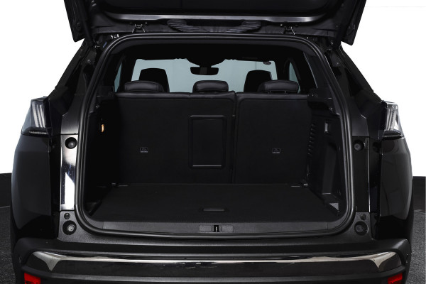 Peugeot 3008 1.6 PureTech 180 PK GT - Automaat | Dig. Cockpit | Adapt. Cruise | Leder-+stoelverw. | Elek. stoelen | Camera | NAV | ECC | Elek. Klep | Afn. Trekhaak | LM 18" |