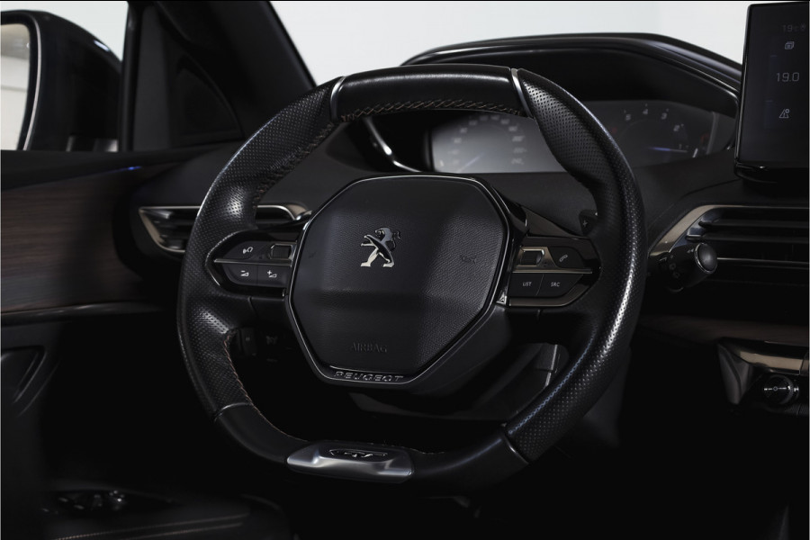 Peugeot 3008 1.6 PureTech 180 PK GT - Automaat | Dig. Cockpit | Adapt. Cruise | Leder-+stoelverw. | Elek. stoelen | Camera | NAV | ECC | Elek. Klep | Afn. Trekhaak | LM 18" |