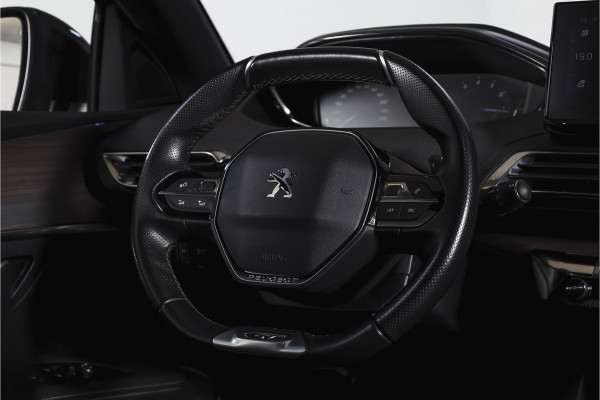 Peugeot 3008 1.6 PureTech 180 PK GT - Automaat | Dig. Cockpit | Adapt. Cruise | Leder-+stoelverw. | Elek. stoelen | Camera | NAV | ECC | Elek. Klep | Afn. Trekhaak | LM 18" |
