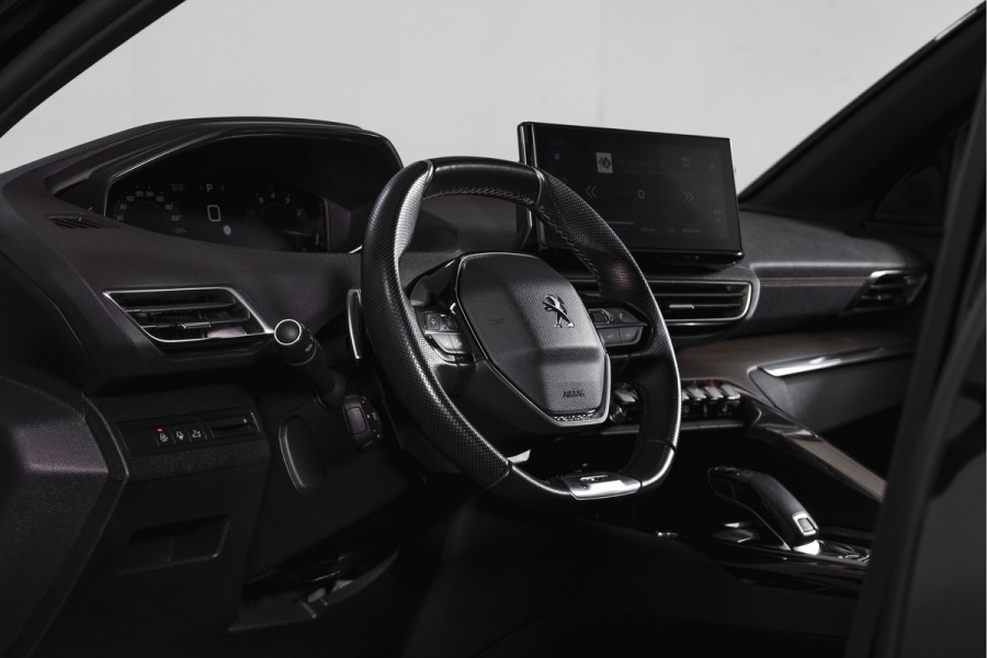 Peugeot 3008 1.6 PureTech 180 PK GT - Automaat | Dig. Cockpit | Adapt. Cruise | Leder-+stoelverw. | Elek. stoelen | Camera | NAV | ECC | Elek. Klep | Afn. Trekhaak | LM 18" |