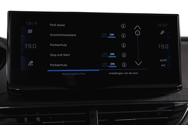 Peugeot 3008 1.6 PureTech 180 PK GT - Automaat | Dig. Cockpit | Adapt. Cruise | Leder-+stoelverw. | Elek. stoelen | Camera | NAV | ECC | Elek. Klep | Afn. Trekhaak | LM 18" |