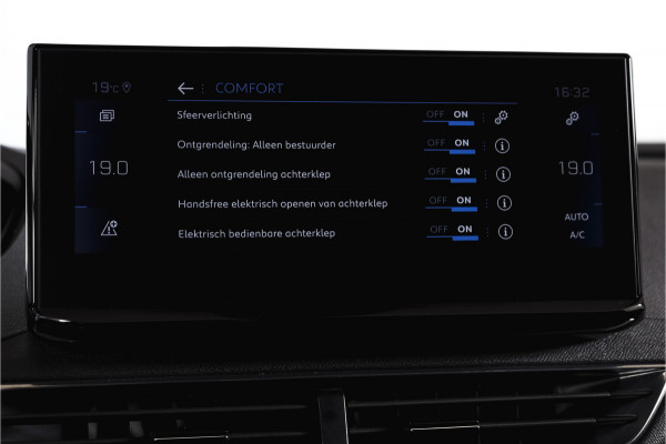 Peugeot 3008 1.6 PureTech 180 PK GT - Automaat | Dig. Cockpit | Adapt. Cruise | Leder-+stoelverw. | Elek. stoelen | Camera | NAV | ECC | Elek. Klep | Afn. Trekhaak | LM 18" |