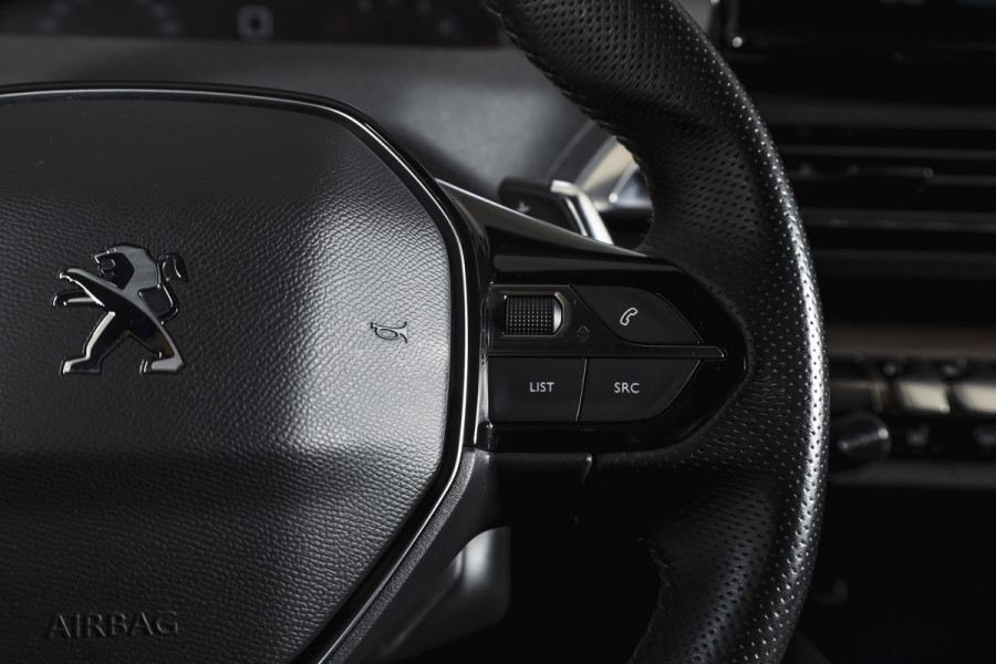 Peugeot 3008 1.6 PureTech 180 PK GT - Automaat | Dig. Cockpit | Adapt. Cruise | Leder-+stoelverw. | Elek. stoelen | Camera | NAV | ECC | Elek. Klep | Afn. Trekhaak | LM 18" |