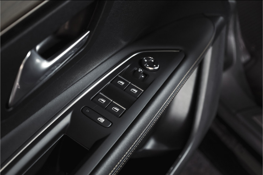 Peugeot 3008 1.6 PureTech 180 PK GT - Automaat | Dig. Cockpit | Adapt. Cruise | Leder-+stoelverw. | Elek. stoelen | Camera | NAV | ECC | Elek. Klep | Afn. Trekhaak | LM 18" |