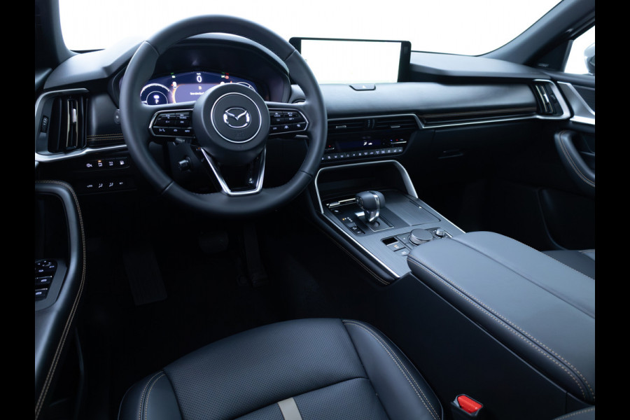 Mazda CX-80 2.5 e-SkyActiv PHEV Homura Plus 7 Pers. | Nieuw! | Panoramadak | Leer | Bose Audio | Stoelkoeling | Stoel-Stuur- Achterbankverwarming, 360 Camera, Adaptive Cruise, Head-Up, Keyless
