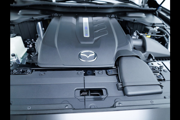 Mazda CX-80 2.5 e-SkyActiv PHEV Homura Plus 7 Pers. | Nieuw! | Panoramadak | Leer | Bose Audio | Stoelkoeling | Stoel-Stuur- Achterbankverwarming, 360 Camera, Adaptive Cruise, Head-Up, Keyless