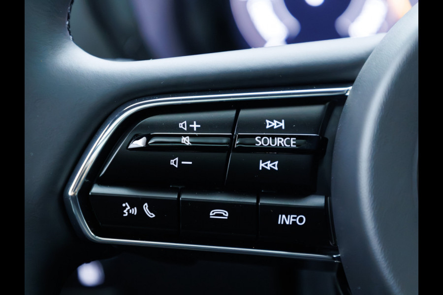 Mazda CX-80 2.5 e-SkyActiv PHEV Homura Plus 7 Pers. | Nieuw! | Panoramadak | Leer | Bose Audio | Stoelkoeling | Stoel-Stuur- Achterbankverwarming, 360 Camera, Adaptive Cruise, Head-Up, Keyless