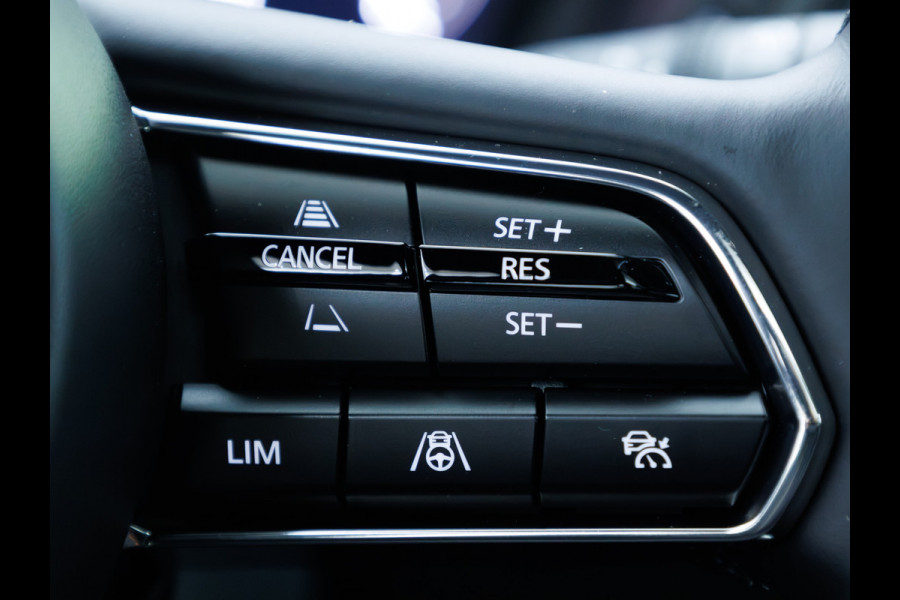 Mazda CX-80 2.5 e-SkyActiv PHEV Homura Plus 7 Pers. | Nieuw! | Panoramadak | Leer | Bose Audio | Stoelkoeling | Stoel-Stuur- Achterbankverwarming, 360 Camera, Adaptive Cruise, Head-Up, Keyless