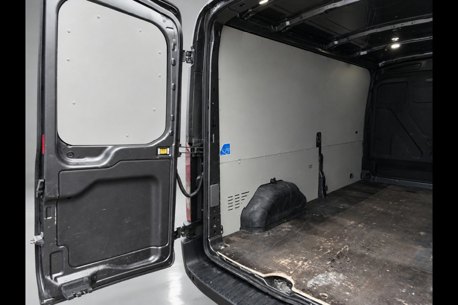 Ford Transit 350 2.0 TDCI L2H2 Limited AUTOMAAT AIRCO CRUISE CONTROL NAVIGATIE