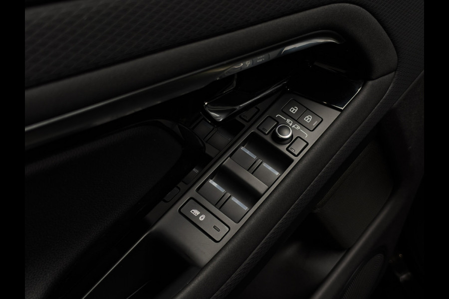 Land Rover Range Rover Evoque 1.5 P300e AWD R-Dynamic S Pano | Full Digital Dashboard | 360 | Meridian | LED | Stuurverw.