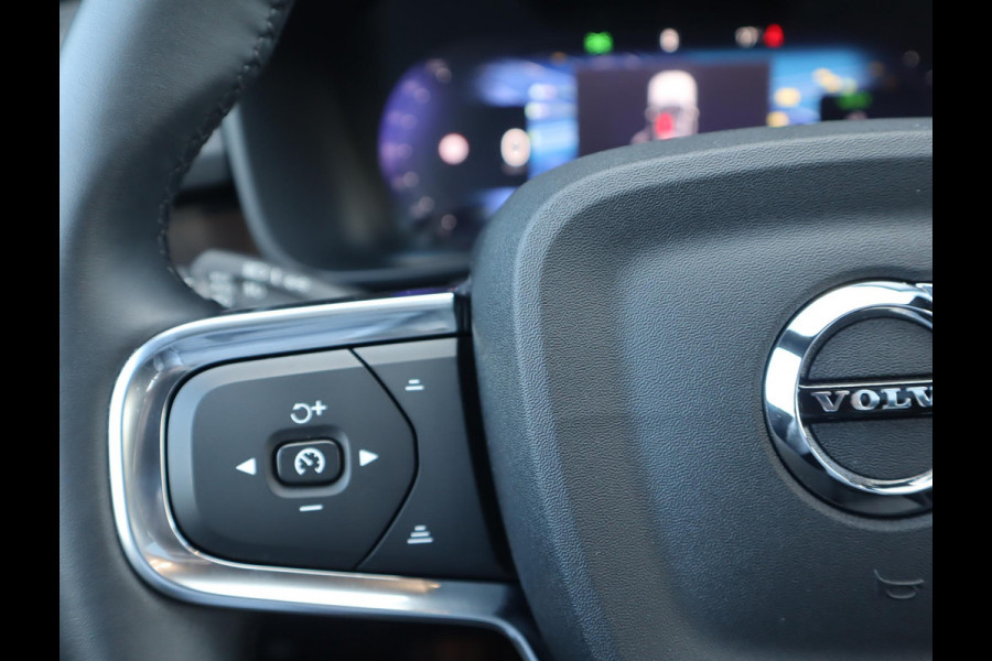 Volvo EX40 Single Motor Extended Range Ultra 82 kWh | 99,96% SOH | Pano | Memory Seats | 360 camera | Trekhaak | Harman Kardon