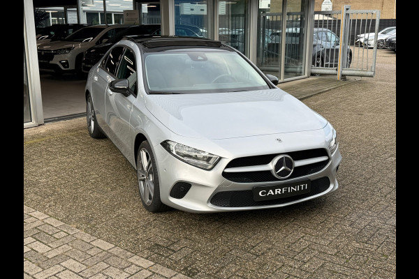 Mercedes-Benz A-Klasse 250 e Business Line Limousine Automaat 218 Pk | Panoramadak | Navigatie | Climate | Cruise control | 19".