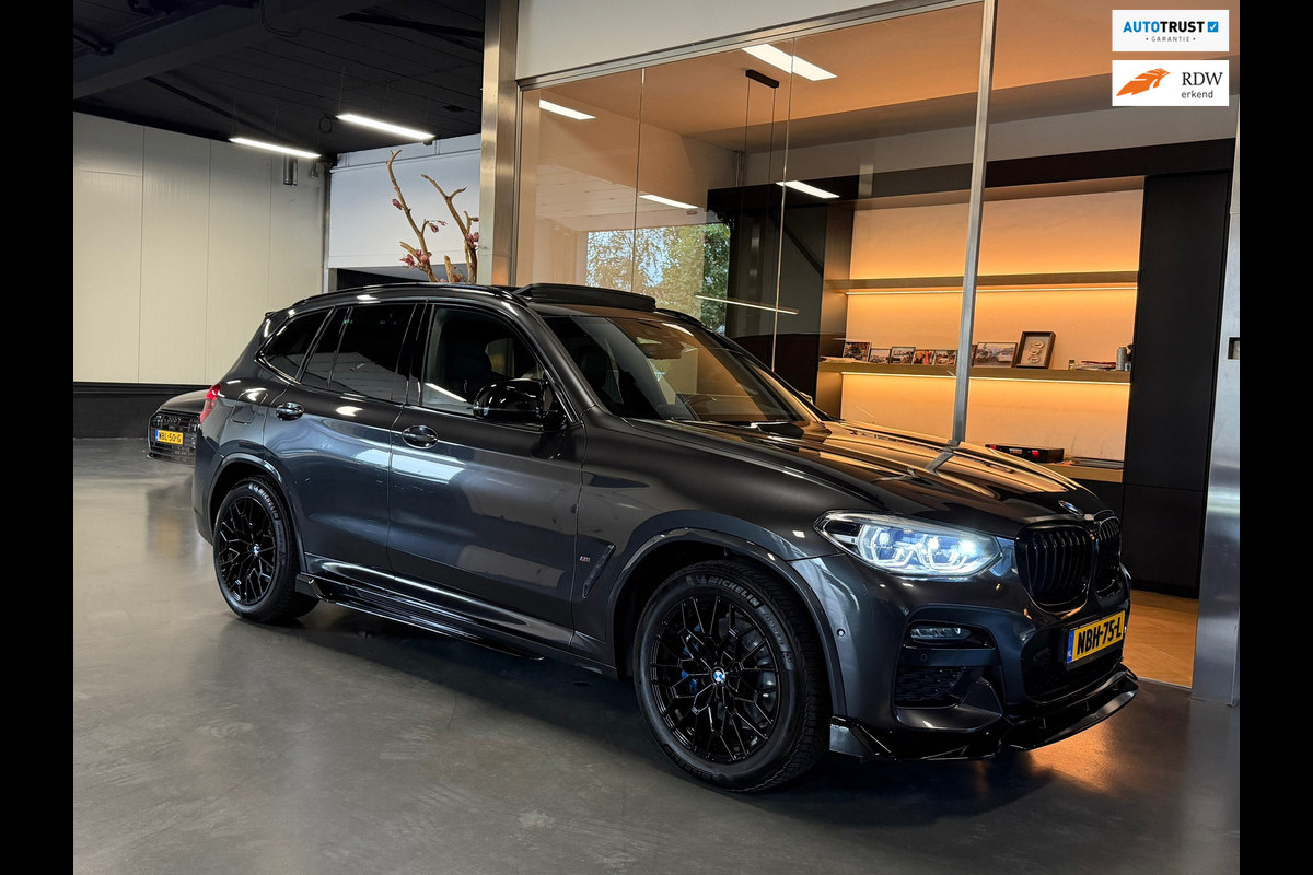 BMW X3 XDrive30e M Pack Panorama Memory Camera