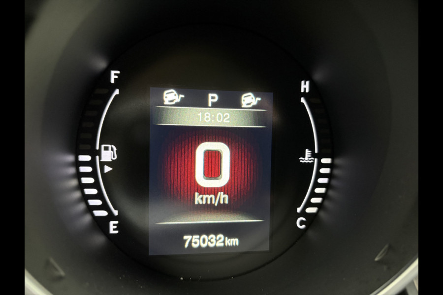 Fiat 500X Cross 1.4 Turbo MultiAir S-Design Cross Airco - Parkeersensor achter - Navigatie - Cruise control - Bluetooth - Dakrails - Radio - Licht metalen velgen 19 inch - Start/stop systeem - Lederen/stof bekleding - Elektrische ramen - Extra getint glas achter -  Keyless entry