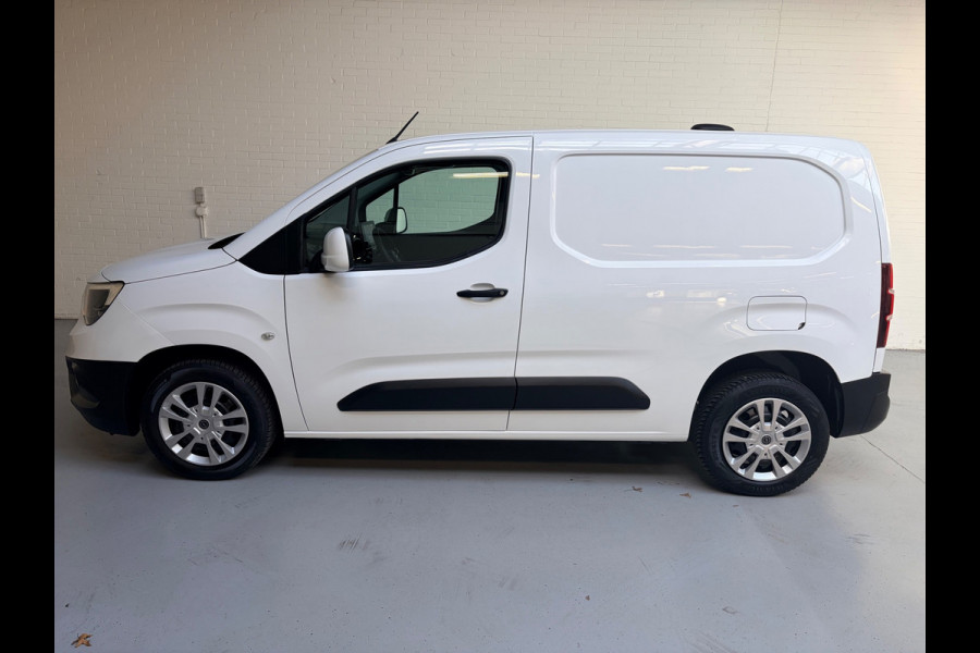 Opel Combo 1.5D 102pk euro6 L1H1 Edition, Kasten, Trekhaak, Airco, Navigatie, CruiseControl, RIJKLAARPRIJS!