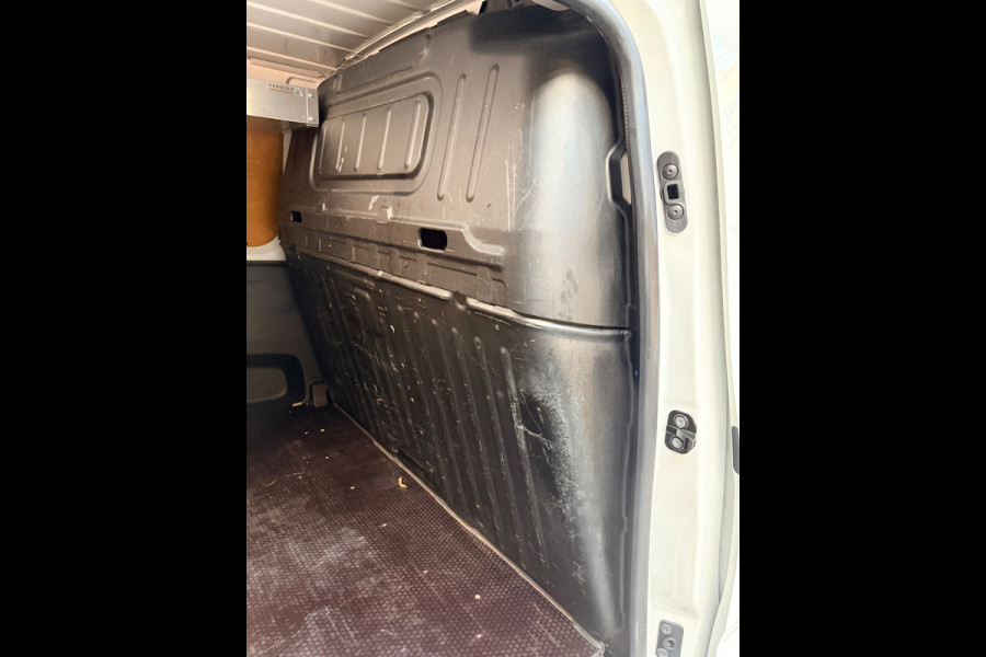 Opel Combo 1.5D 102pk euro6 L1H1 Edition, Kasten, Trekhaak, Airco, Navigatie, CruiseControl, RIJKLAARPRIJS!