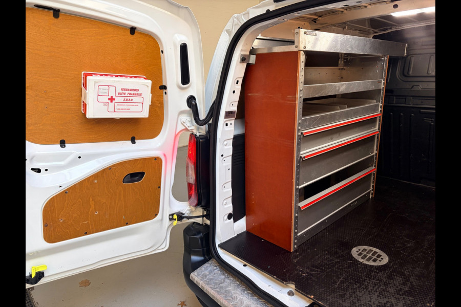 Opel Combo 1.5D 102pk euro6 L1H1 Edition, Kasten, Trekhaak, Airco, Navigatie, CruiseControl, RIJKLAARPRIJS!