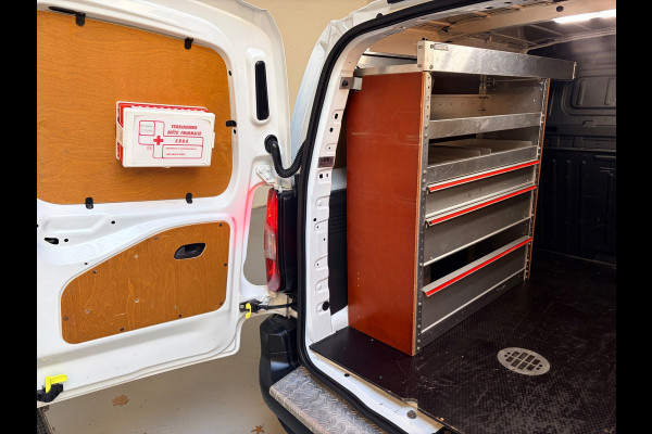 Opel Combo 1.5D 102pk euro6 L1H1 Edition, Kasten, Trekhaak, Airco, Navigatie, CruiseControl, RIJKLAARPRIJS!