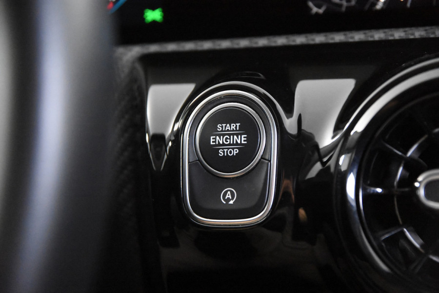 Mercedes-Benz A-Klasse 180 *1ste Eigenaar*Navigatie*Stoelverwarming*