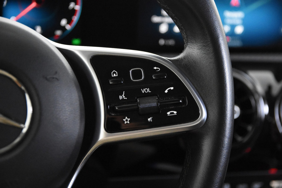 Mercedes-Benz A-Klasse 180 *1ste Eigenaar*Navigatie*Stoelverwarming*