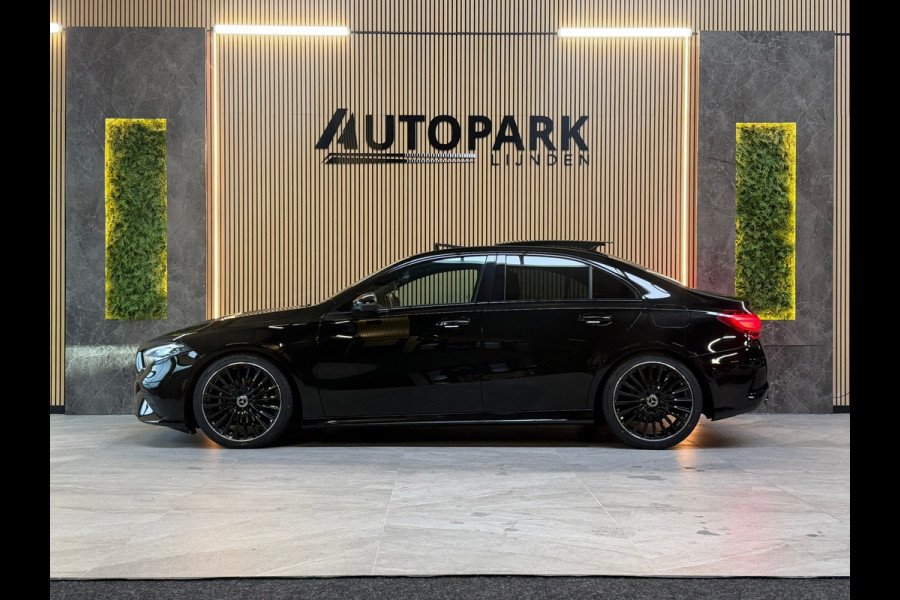 Mercedes-Benz A-Klasse 180 AMG Line |PANO|360 CAMERA|DODEHOEK|KEYLESS|ACC|SFEERVERLICHTING|NIGHTPAKKET|DEALER ONDERHOUDEN|FACELIFT