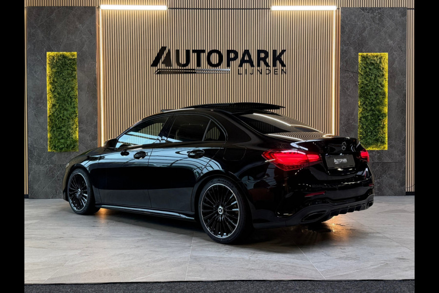 Mercedes-Benz A-Klasse 180 AMG Line |PANO|360 CAMERA|DODEHOEK|KEYLESS|ACC|SFEERVERLICHTING|NIGHTPAKKET|DEALER ONDERHOUDEN|FACELIFT