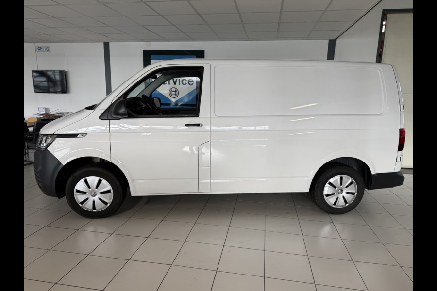 Volkswagen Transporter 2.0 TDI L1H1 Automaat Airco /carplay / Camera / 3 zits / Trekhaak