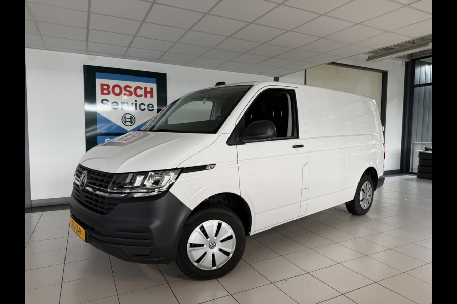 Volkswagen Transporter 2.0 TDI L1H1 Automaat Airco /carplay / Camera / 3 zits / Trekhaak