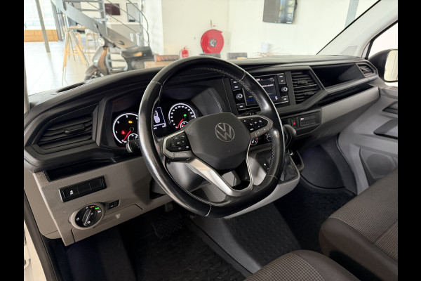 Volkswagen Transporter 2.0 TDI L1H1 Automaat Airco /carplay / Camera / 3 zits / Trekhaak